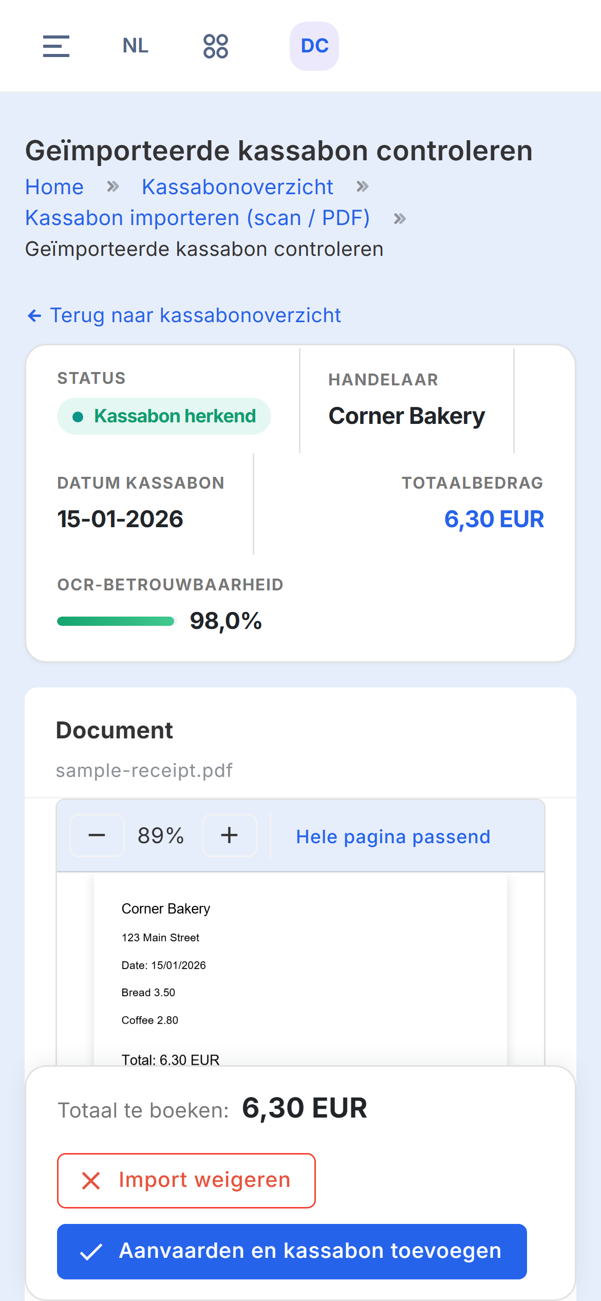 Het controlescherm met de bon en de velden Handelaar, Adres handelaar, Datum kassabon, Betaalwijze, Totaalbedrag, Totaal btw, Munteenheid en Opmerkingen