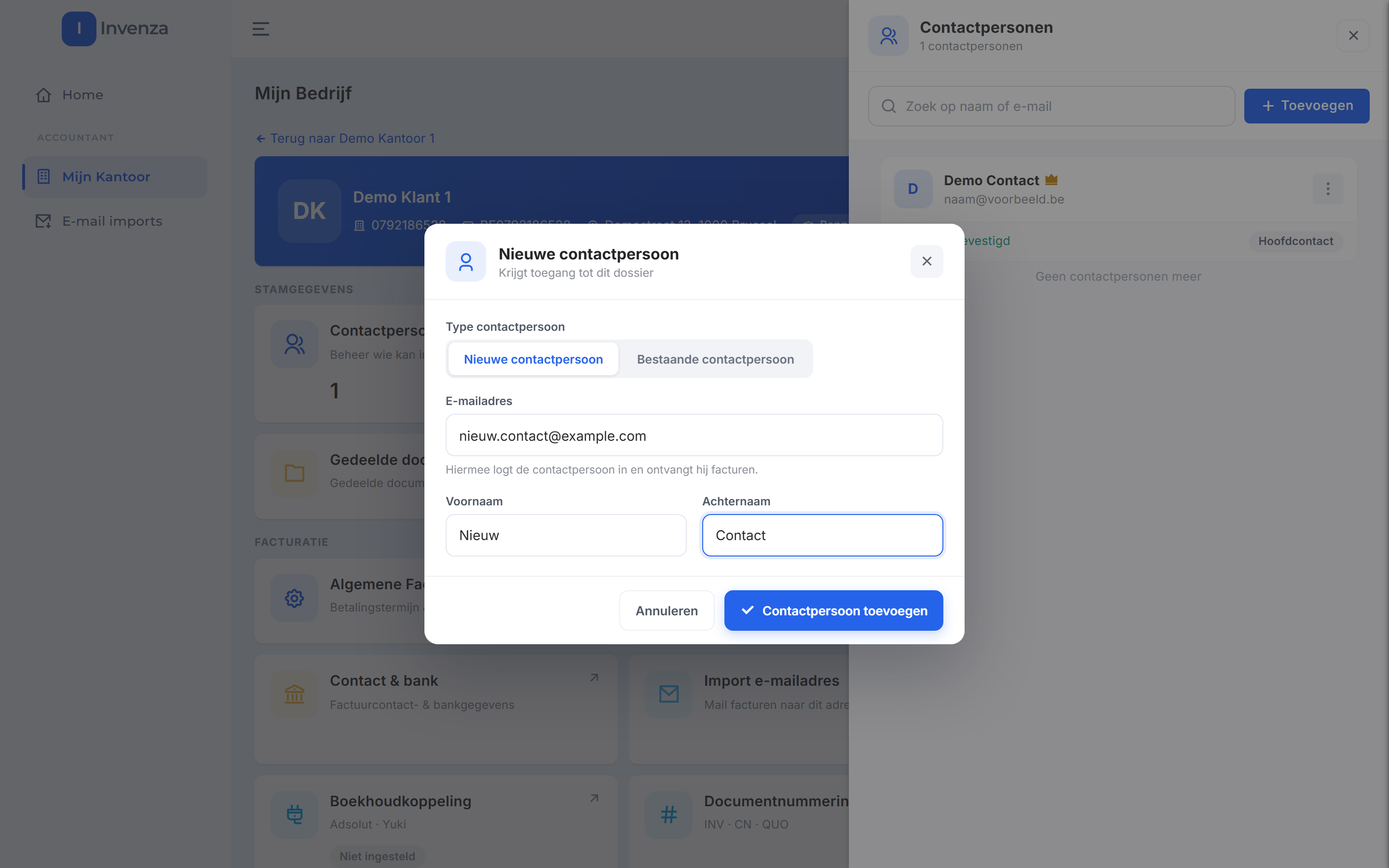 Het venster Nieuwe contactpersoon met de keuze Nieuwe contactpersoon of Bestaande contactpersoon, ingevulde velden E-mailadres, Voornaam en Achternaam, en de knoppen Annuleren en Contactpersoon toevoegen